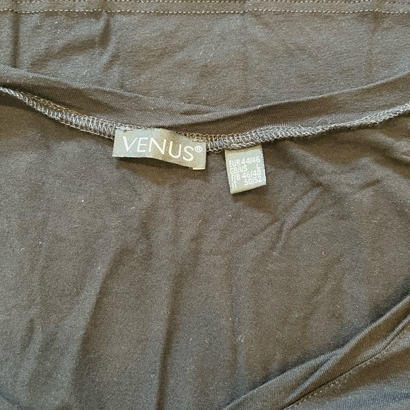 Venus t-shirt dress - Picture 3 of 5